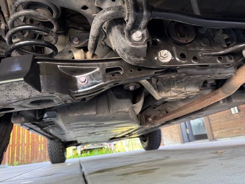 Used 2019 Toyota RAV4 AWD LE image 23