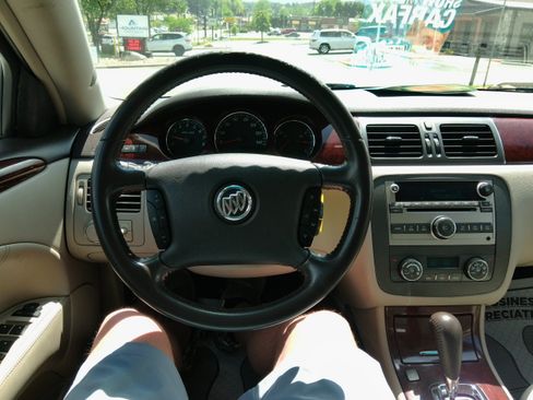 Used 2008 Buick Lucerne CX FWD image 40