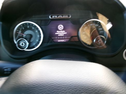 Used 2021 RAM 1500 Big Horn image 4