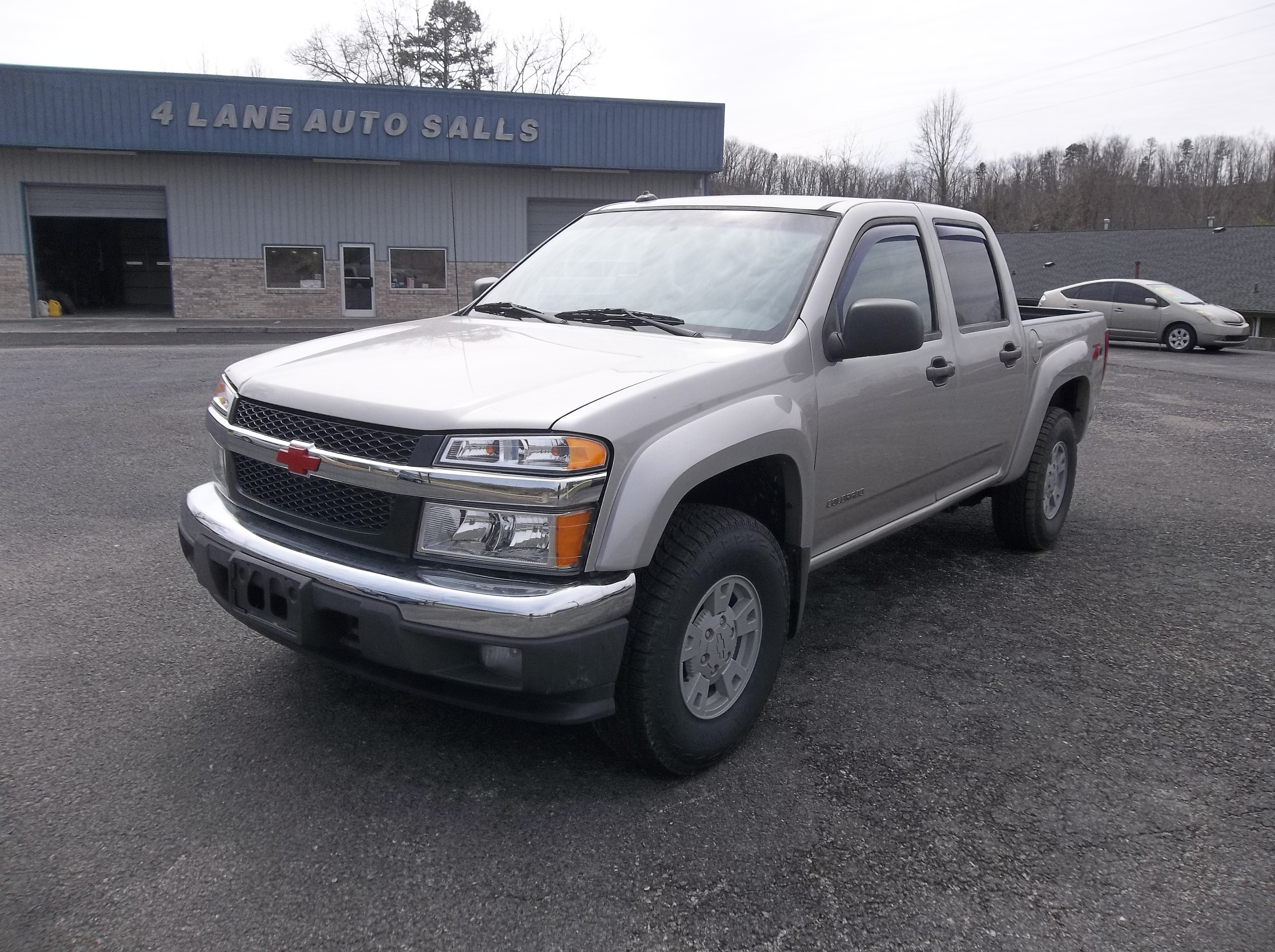 Used 2005 Chevrolet Colorado 4x4 Crew Cab LS image 1