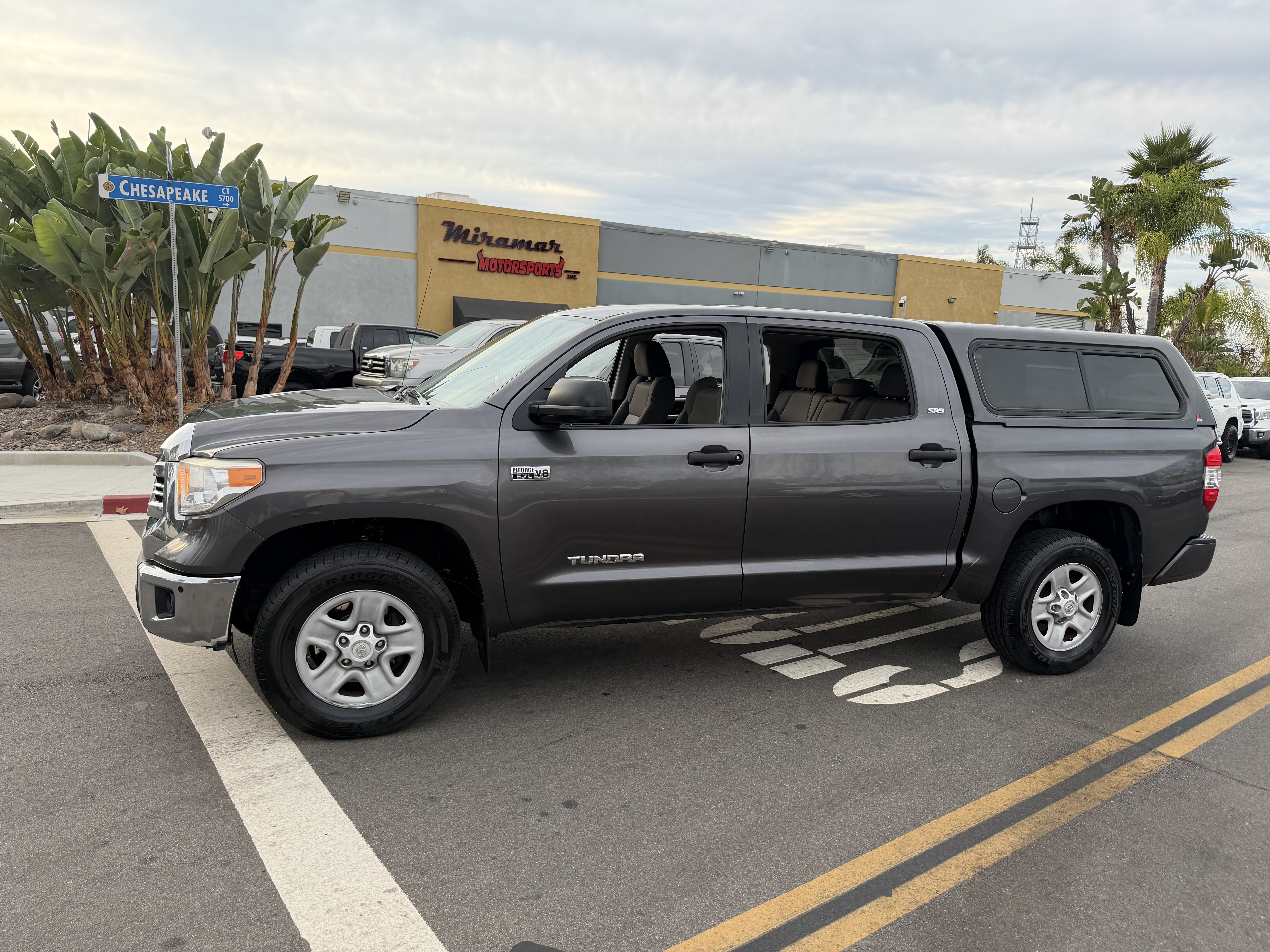 Used 2017 Toyota Tundra 4x4 CrewMax SR5 image 11