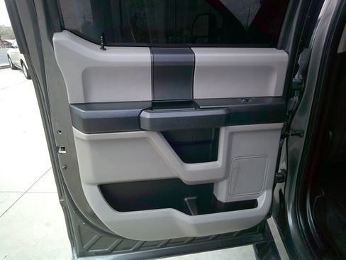 Used 2018 Ford F150 STX image 12