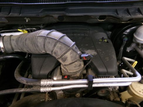 Used 2011 RAM 1500 4x4 Quad Cab image 19