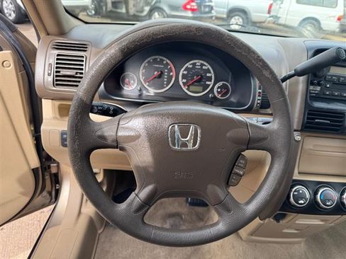 Used 2005 Honda CR-V LX image 11