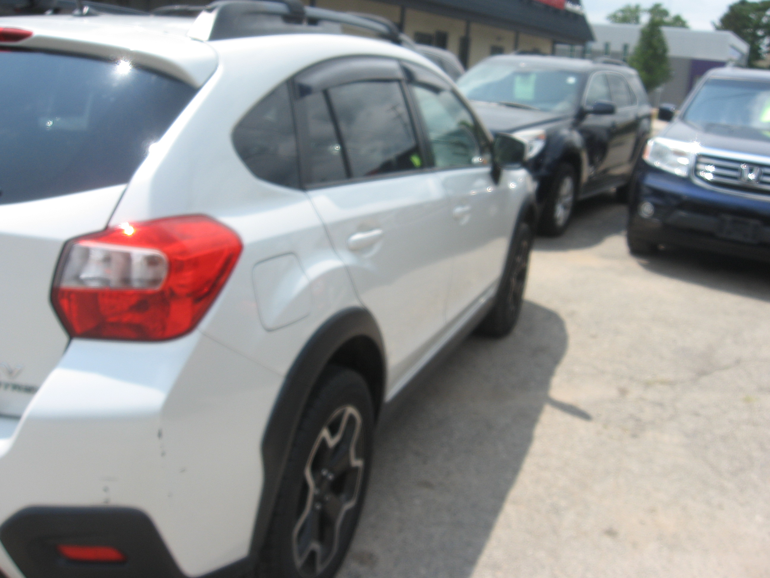 Used 2014 Subaru XV Crosstrek 2.0i Premium AWD/4WD image 4