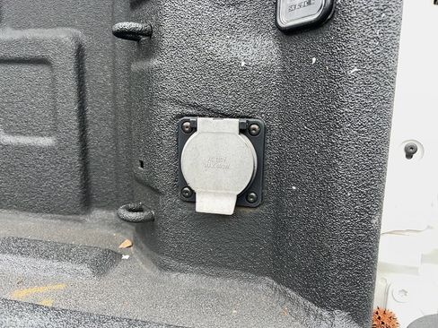 Used 2024 Chevrolet Silverado 1500 Custom Trail Boss image 32