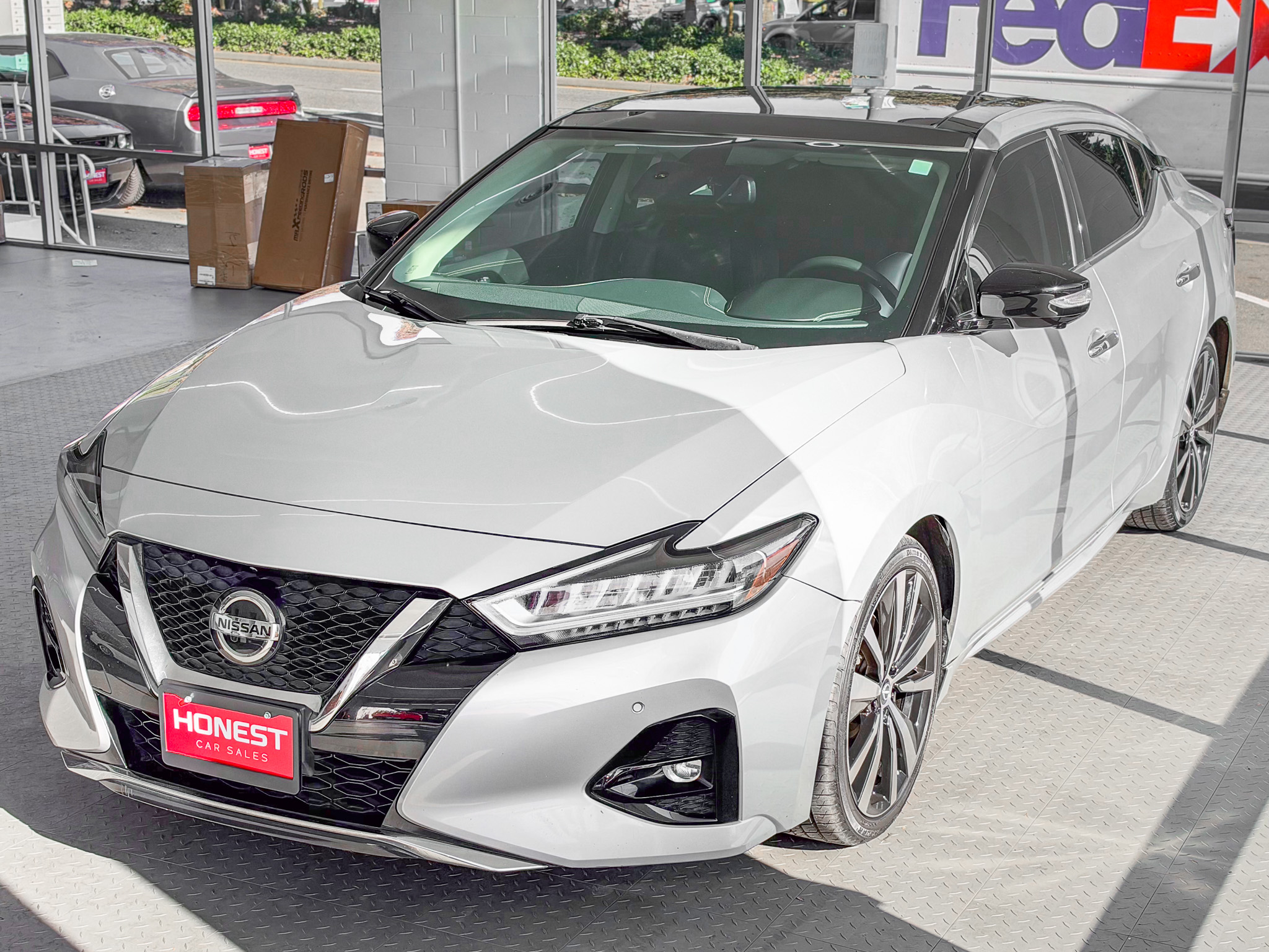 Used 2020 Nissan Maxima Platinum FWD image 3