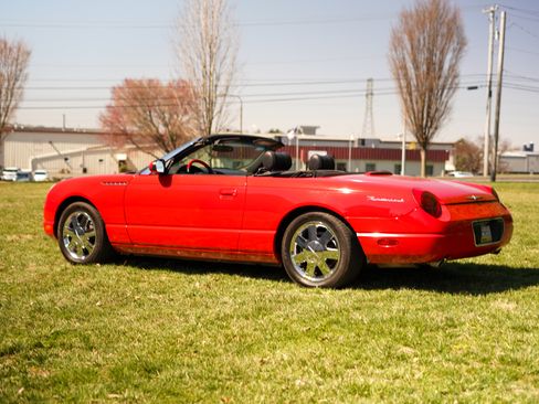 Used 2002 Ford Thunderbird image 4