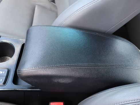 Used 2015 Hyundai Sonata Limited Hybrid FWD image 33