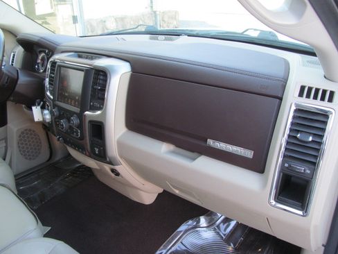 Used 2014 RAM 1500 Laramie image 13
