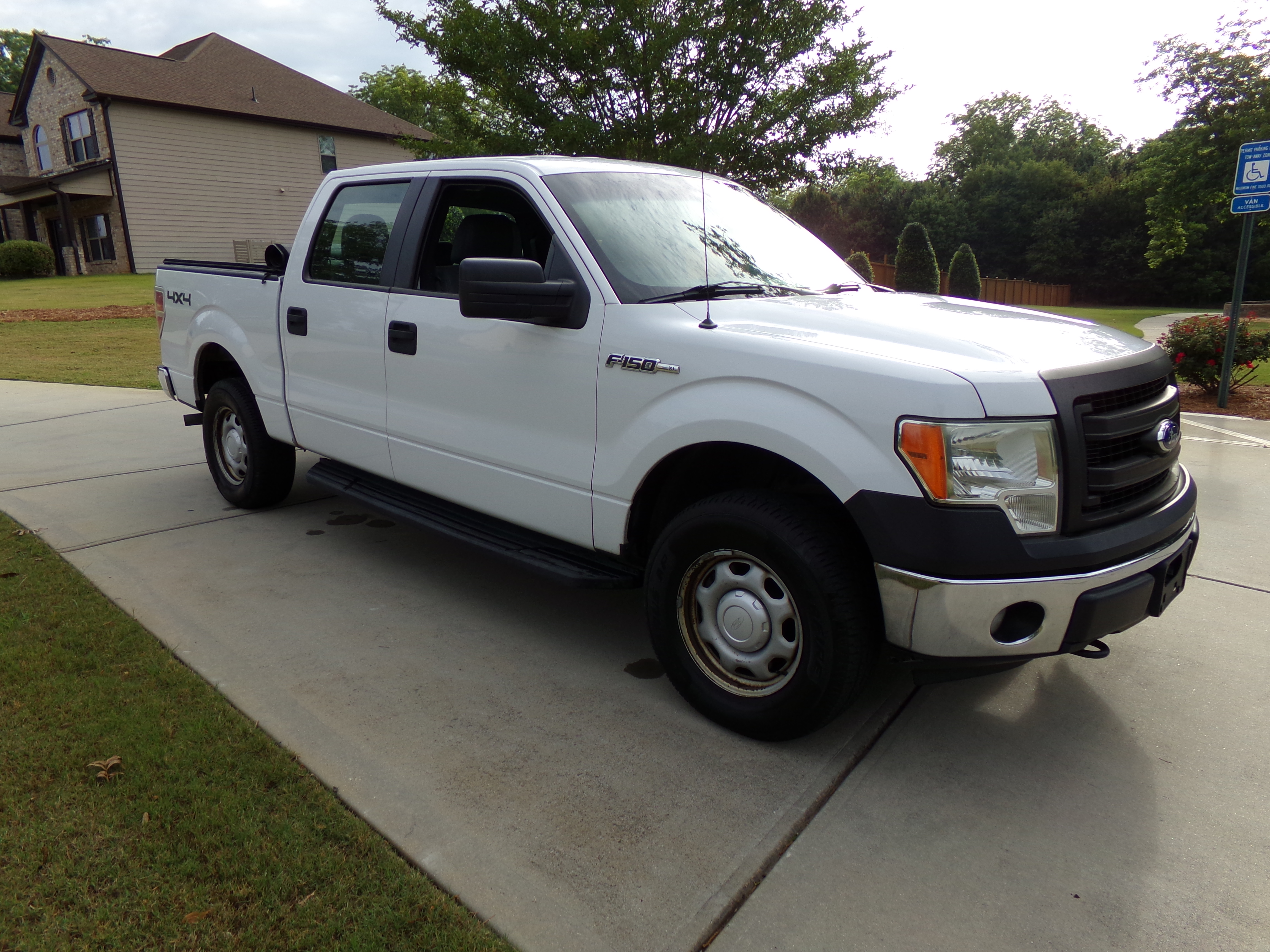 Used 2014 Ford F150 4x4 SuperCrew image 7