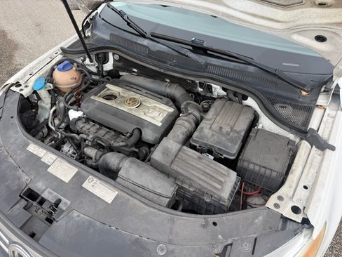 Used 2012 Volkswagen CC Sport FWD image 22