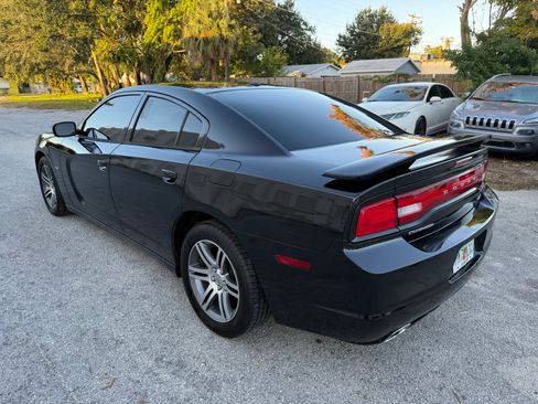 Used 2014 Dodge Charger R/T image 3