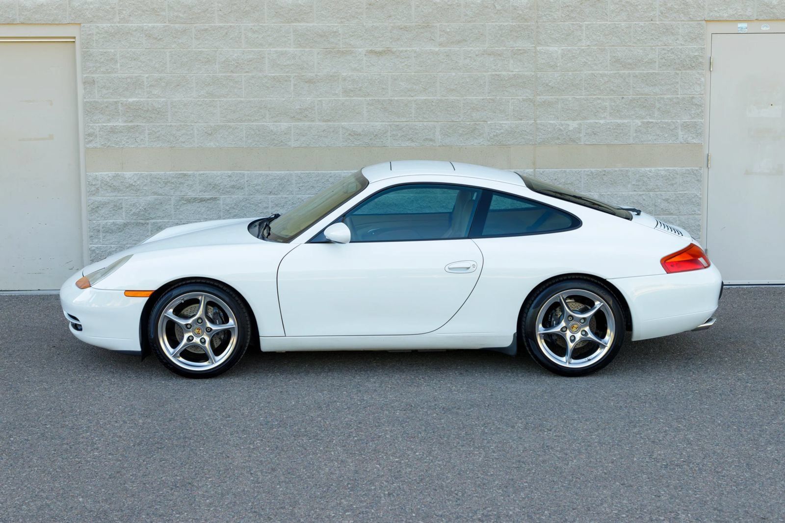 Used 1999 Porsche 911 Carrera image 23