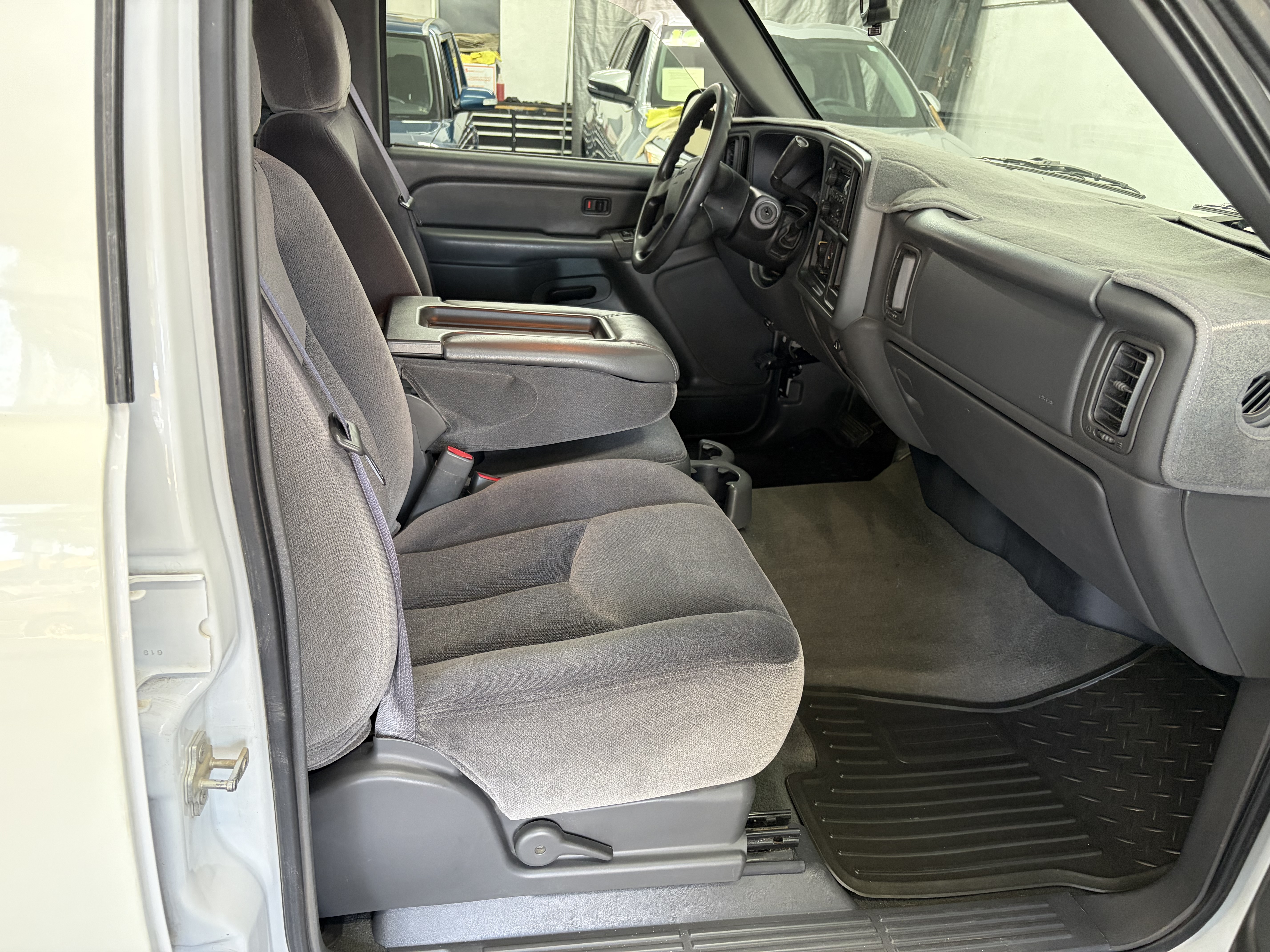 Used 2007 GMC Sierra 1500 2WD Crew Cab image 12
