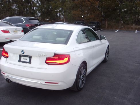 Used 2019 BMW 230i image 9