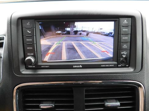 Used 2020 Dodge Grand Caravan SE image 15