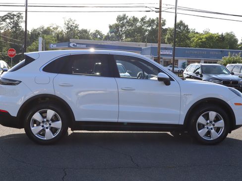 Used 2019 Porsche Cayenne E-Hybrid AWD/4WD image 11