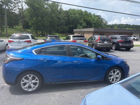 Used 2016 Chevrolet Volt Premier FWD image 5