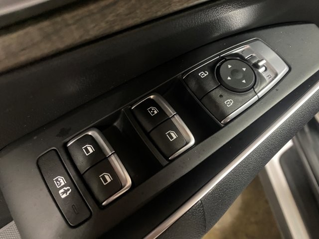 Used 2023 Kia Sorento AWD X-Line EX image 10
