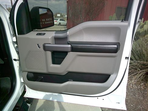 Used 2019 Ford F150 XLT image 10