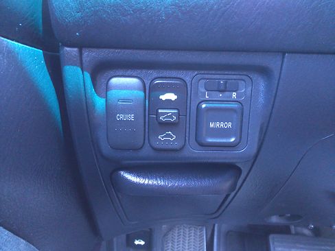 Used 2005 Honda Civic EX Coupe image 22
