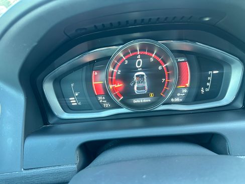 Used 2015 Volvo XC60 T5 image 19