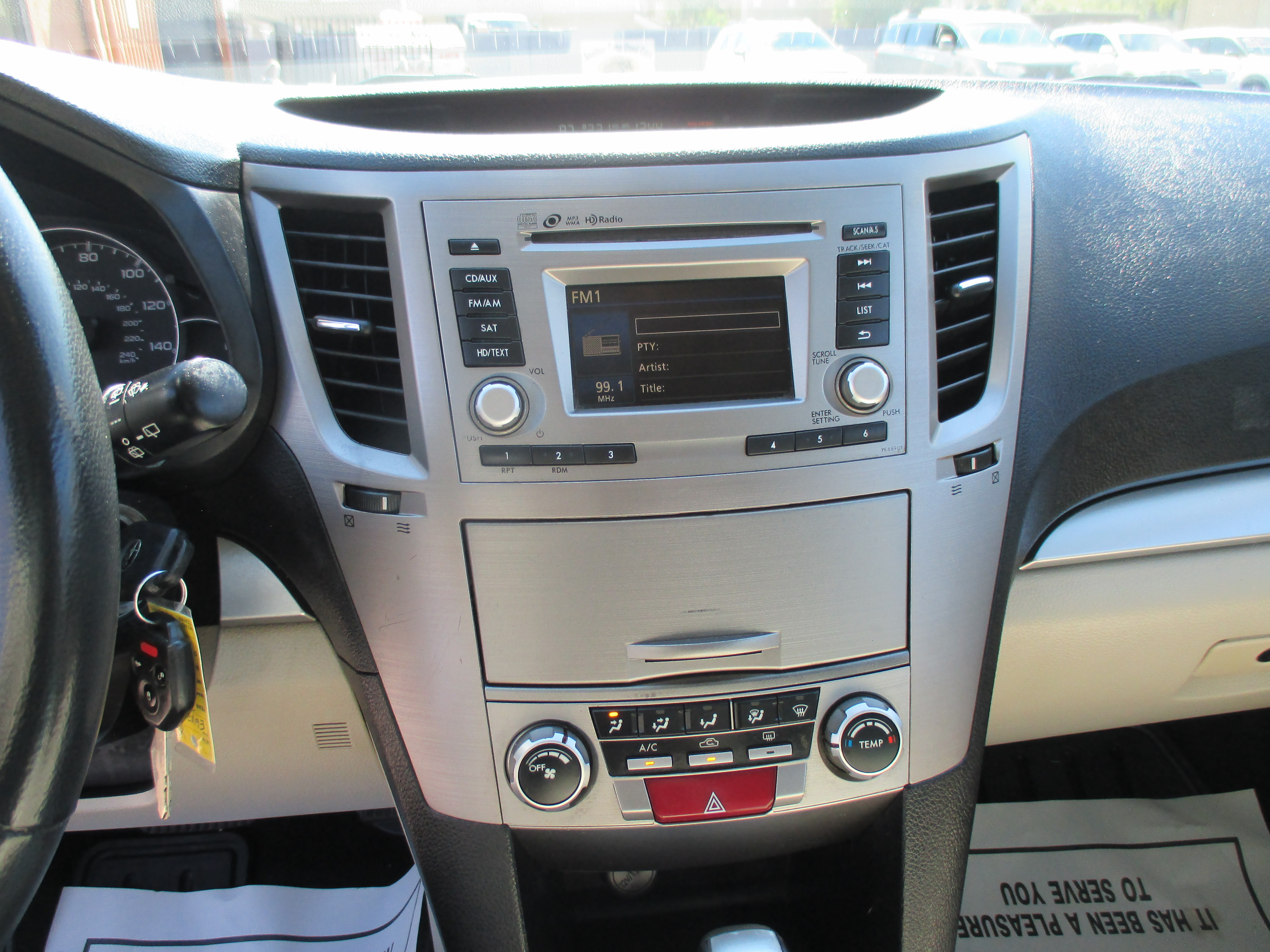 Used 2012 Subaru Outback 2.5i Limited AWD/4WD image 4