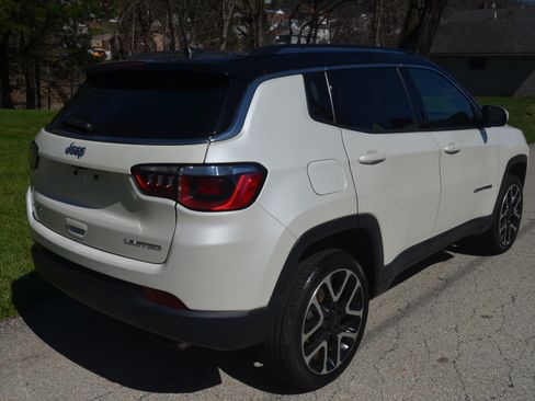 Used 2018 Jeep Compass Limited image 5