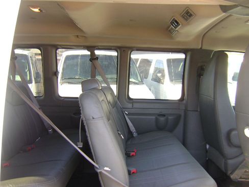 Used 2011 Chevrolet Express 2500 LS image 14