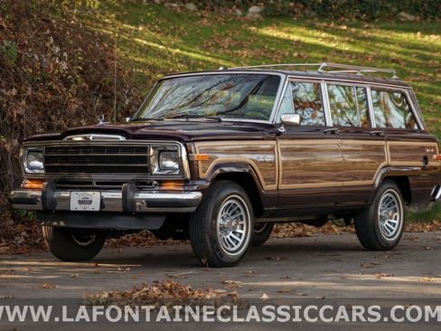 Used 1991 Jeep Grand Wagoneer image 18