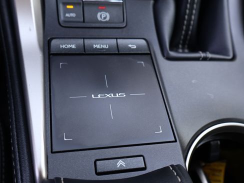 Used 2020 Lexus NX 300h image 34