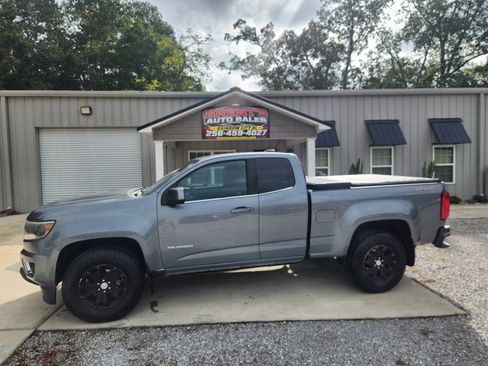 Used 2018 Chevrolet Colorado 4x4 Extended Cab LT image 1