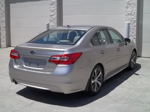 Used 2016 Subaru Legacy 2.5i Limited AWD/4WD image 4