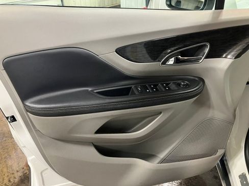 Used 2013 Buick Encore Leather image 8