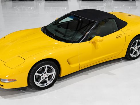 Used 2002 Chevrolet Corvette image 20