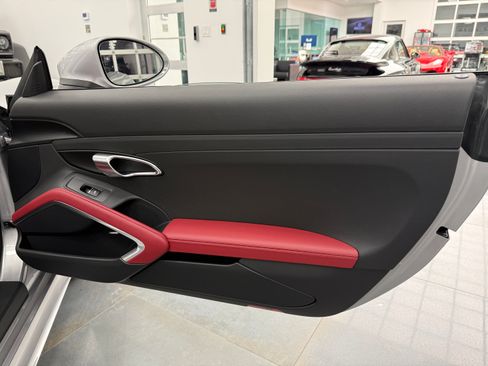 Used 2025 Porsche 718 Boxster S image 25
