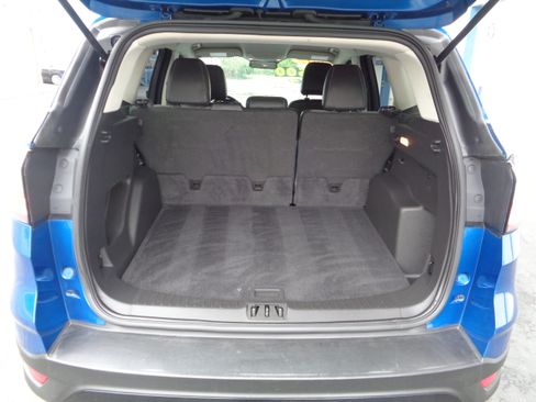 Used 2017 Ford Escape SE image 10