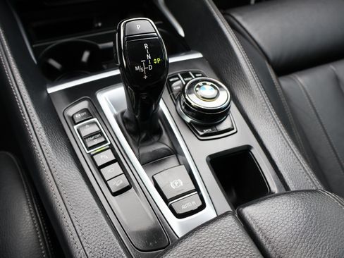 Used 2018 BMW X6 xDrive35i w/ M-Sport Package image 36