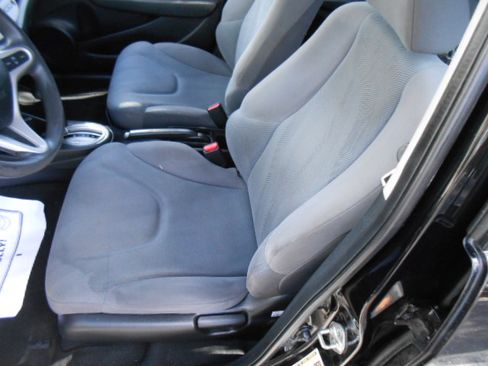 Used 2012 Honda Fit LX image 9