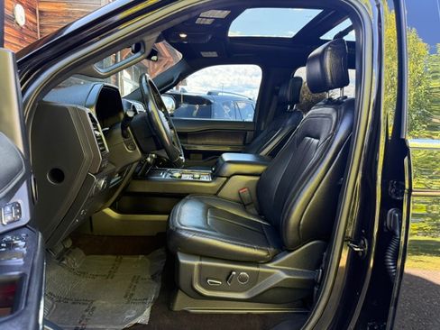 Used 2019 Ford Expedition Max 4WD Limited image 9