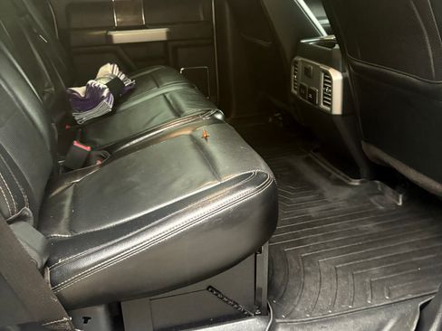 Used 2017 Ford F250 4x4 Crew Cab Super Duty image 38