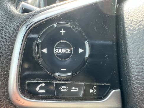 Used 2017 Honda CR-V LX image 11