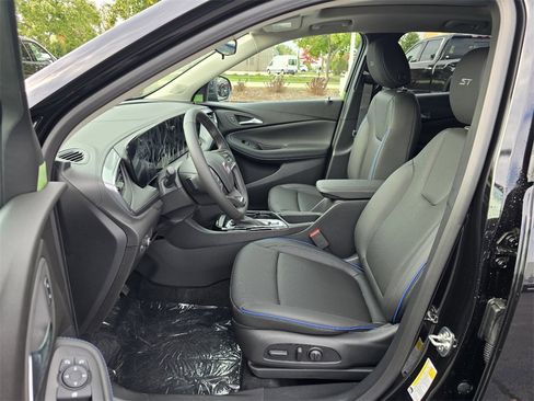 New 2026 Buick Encore GX Sport Touring image 13