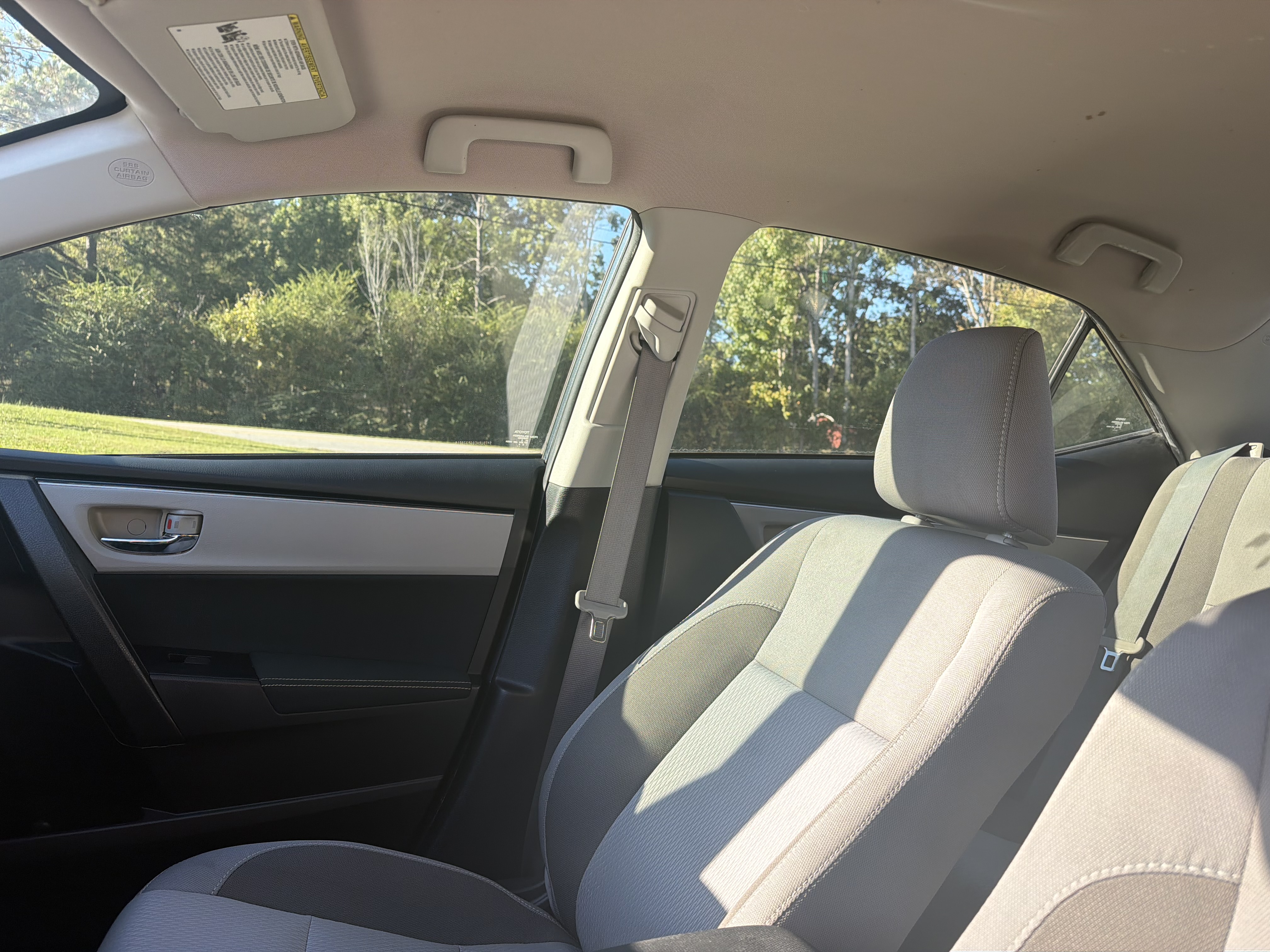 Used 2017 Toyota Corolla LE FWD image 51