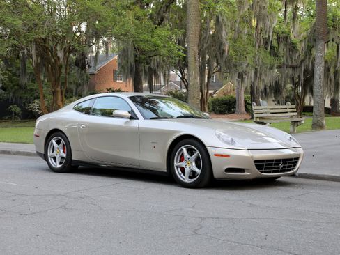 Used 2005 Ferrari 612 Scaglietti RWD image 2