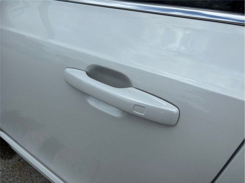 Used 2021 Volvo XC90 T6 Momentum image 18