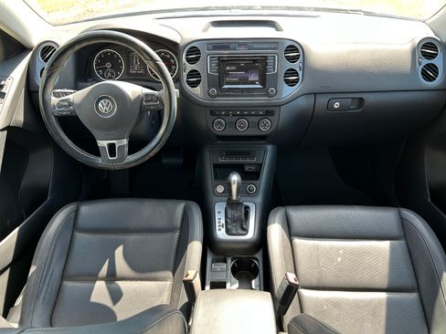 Used 2016 Volkswagen Tiguan FWD image 17