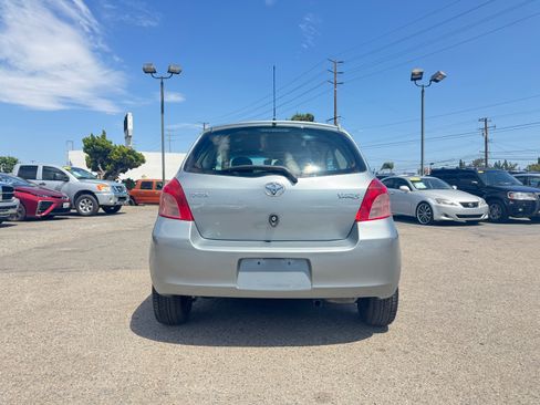 Used 2008 Toyota Yaris 2-Door Hatchback FWD image 7