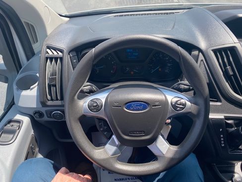 Used 2018 Ford Transit 150 130 Low Roof Wagon RWD image 12